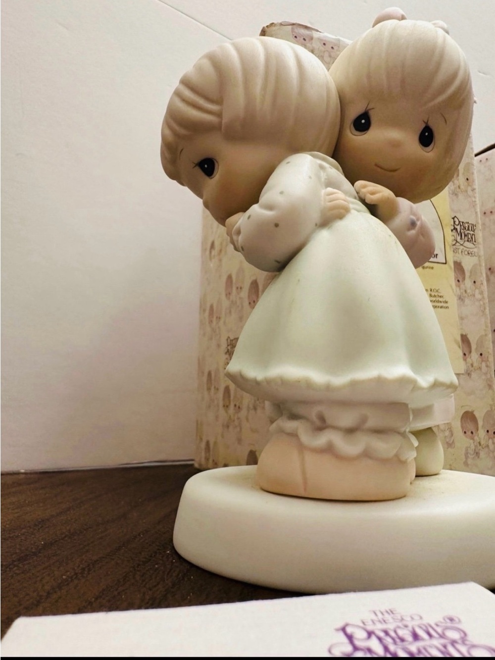 Precious Moments “That’s what friends are for” figurine*1990 Enesco*in box